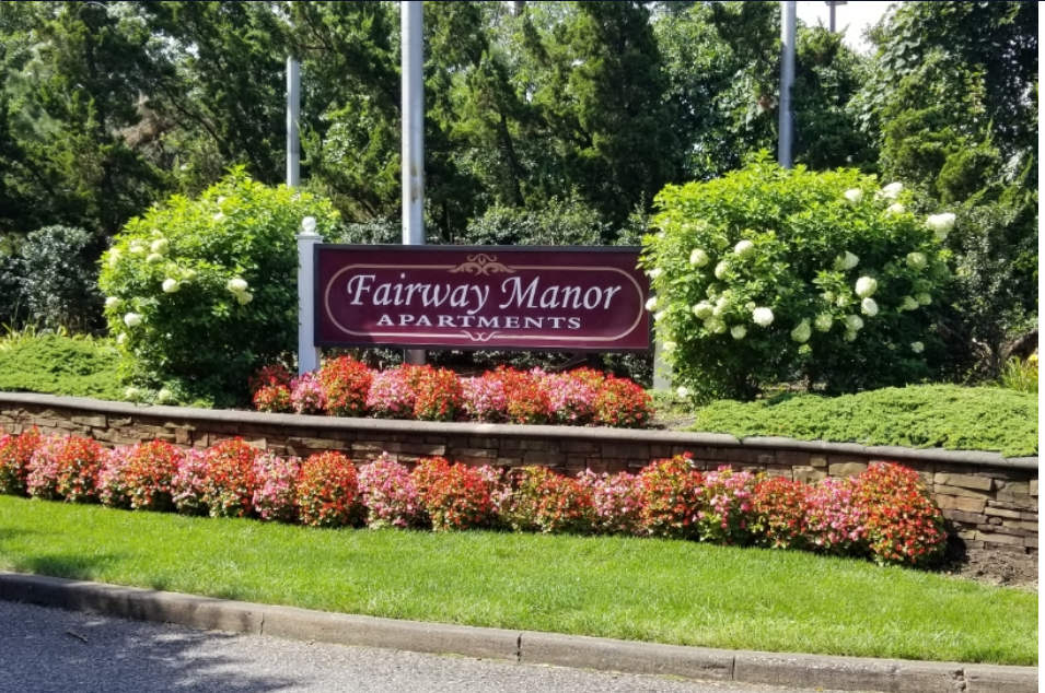 Fairway Manor Apartments sign